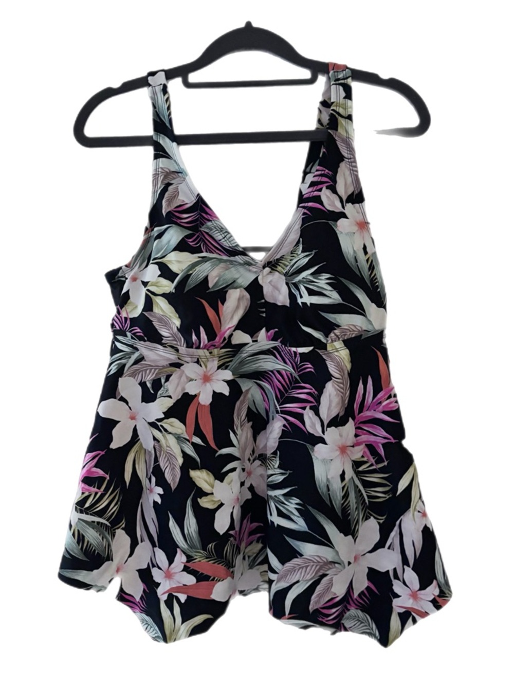 Kona Sol Black Floral V-Neck Tankini Top